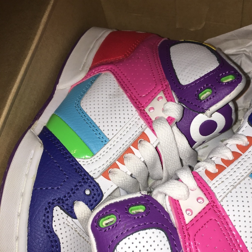 Osiris tennis shoes! Size 7!